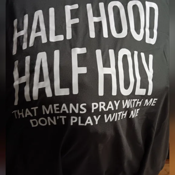 Womens TShirt NWT - Picture 2 of 2